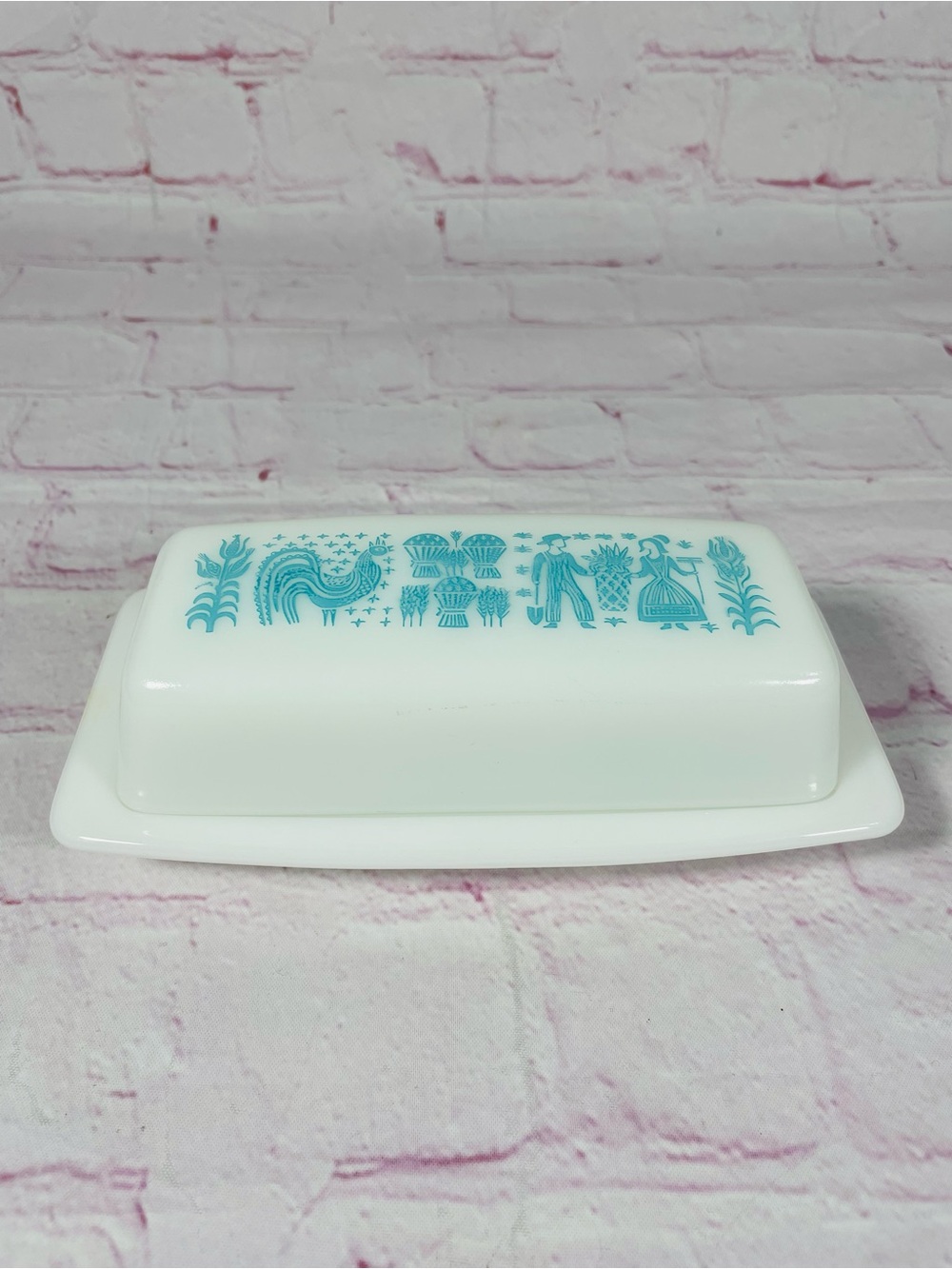 Vintage Pyrex Amish Butterprint Turquoise White Milk Glass Covered Butter Dish